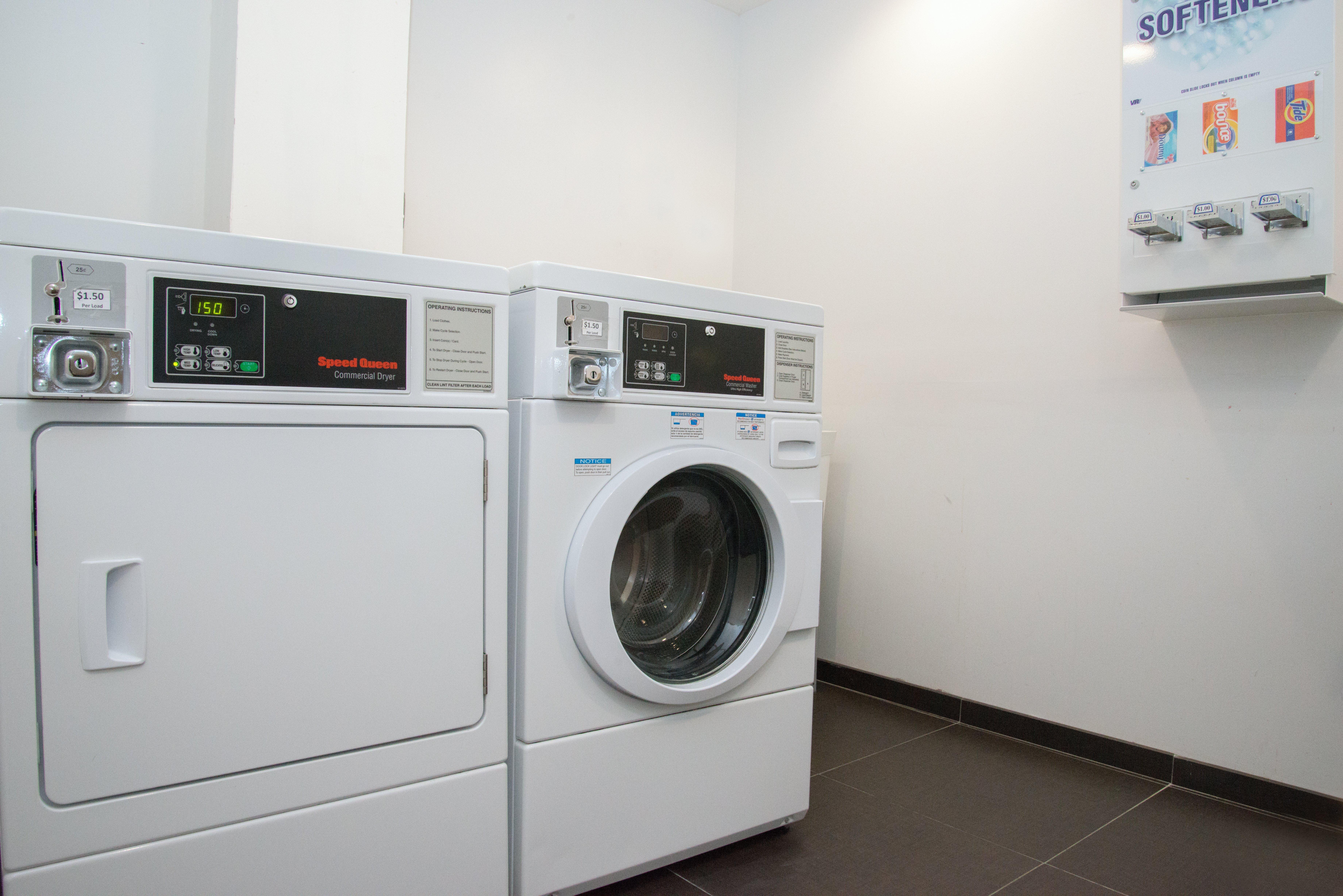 Holiday Inn New York-Jfk Airport Area, An Ihg Hotel מראה חיצוני תמונה